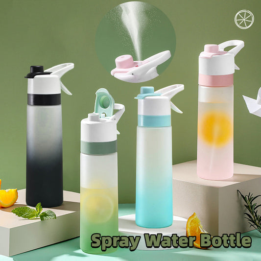 Erfrischende Spray-Wasserflasche für Mädchen: Großvolumige 700ml Sport-Trinkflasche für Unterwegs und Fitness mit Sprühfunktion
