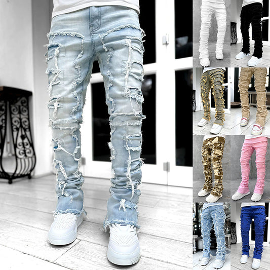 Stylische Herrenhosen: Individuelle Patchwork-Hosen mit eng anliegender Passform und gestapelten Jeans